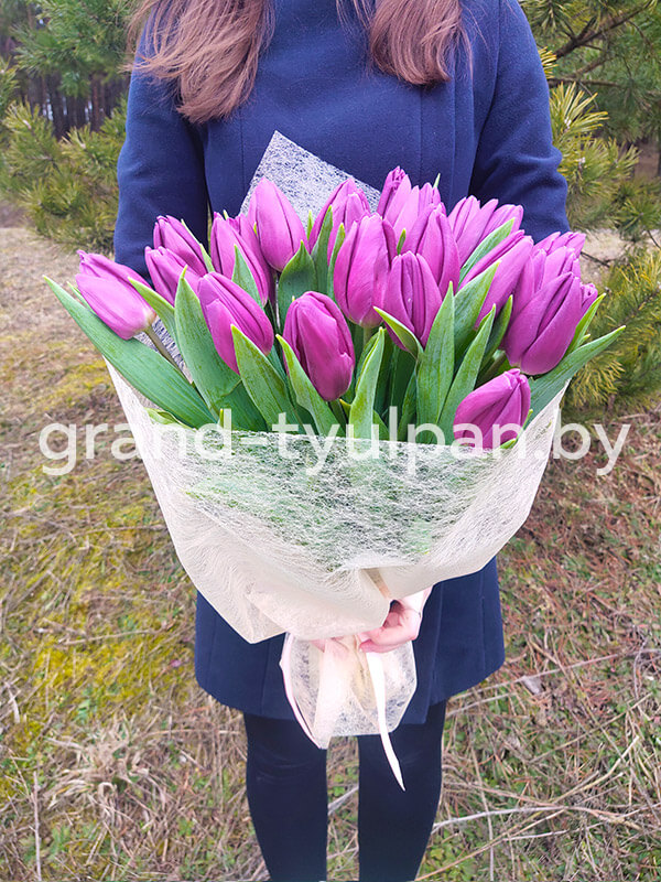 Купить тюльпаны к 8 марта в Минске в букетах из фетра