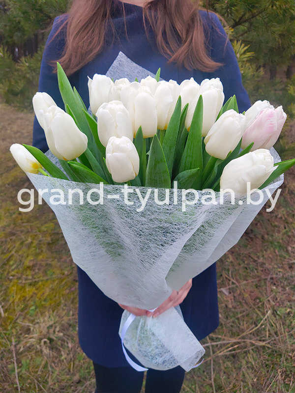 Заказать тюльпаны с доставкой в Минске в букетах из фетра